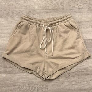 Princess Polly Shorts Size 4